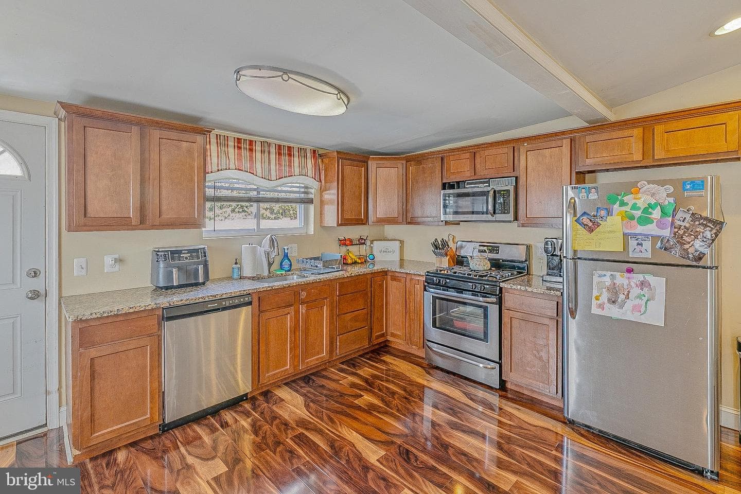 4468 Almond Street photo 12