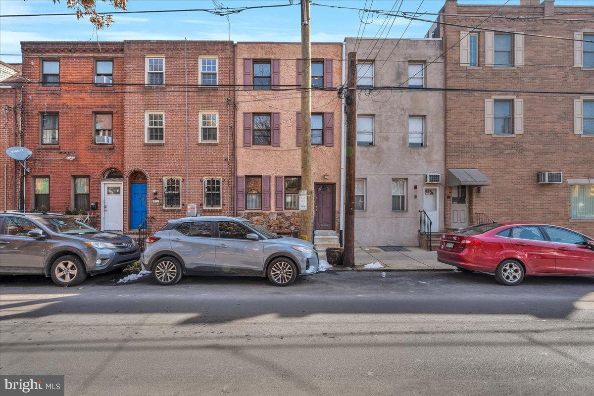 823 S 10th Street photo 3