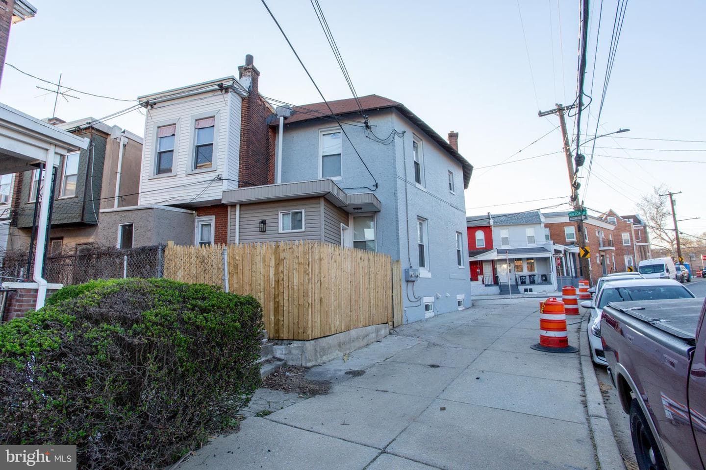 1747 N Wilton Street photo 27