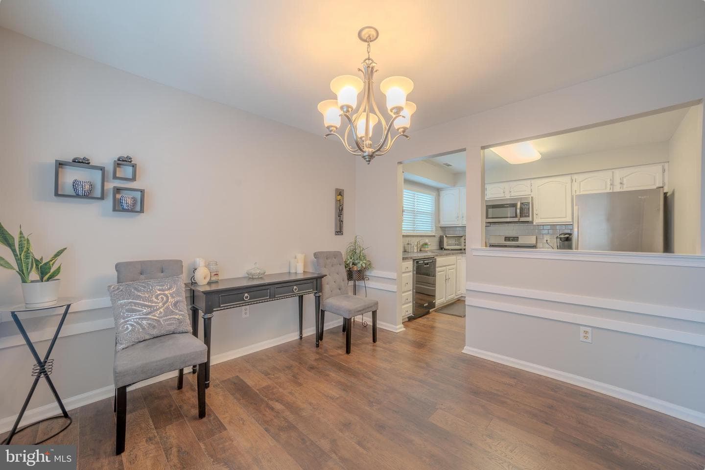 73207 Delaire Landing Road #207 photo 10