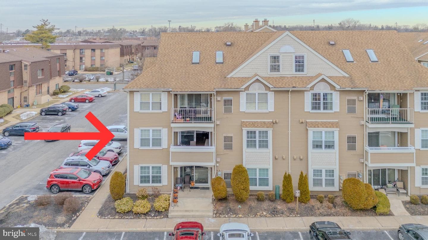 73207 Delaire Landing Road #207 photo 37
