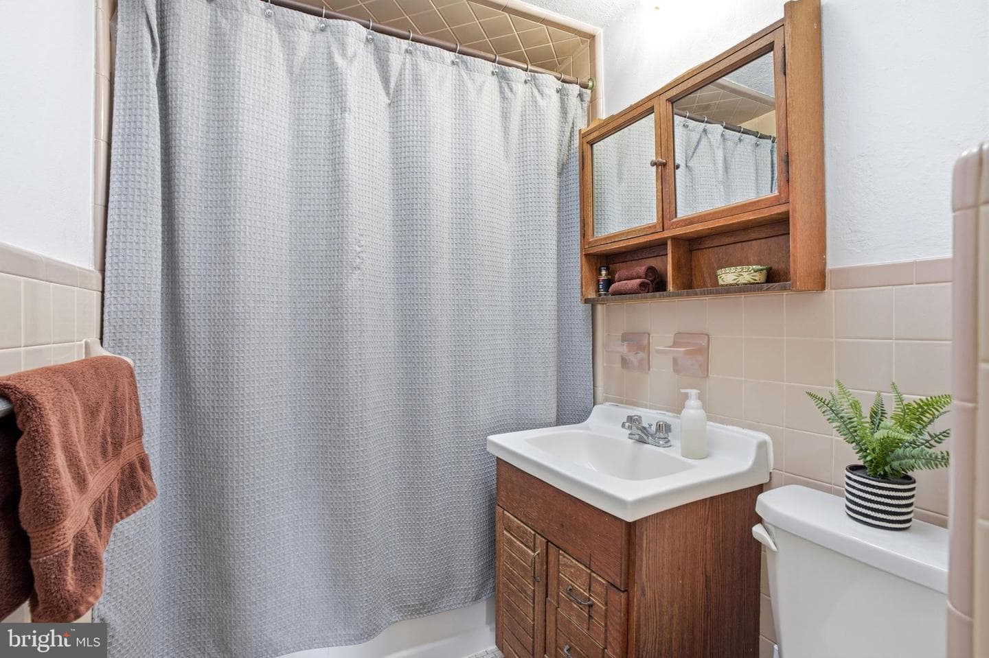 294 Lemonte Street photo 14
