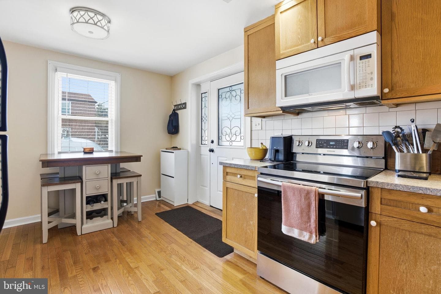294 Lemonte Street photo 8