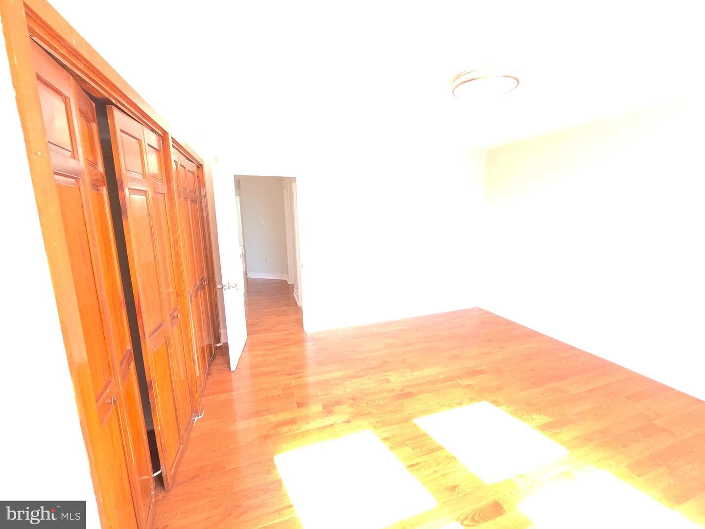 631 E Godfrey Avenue photo 19