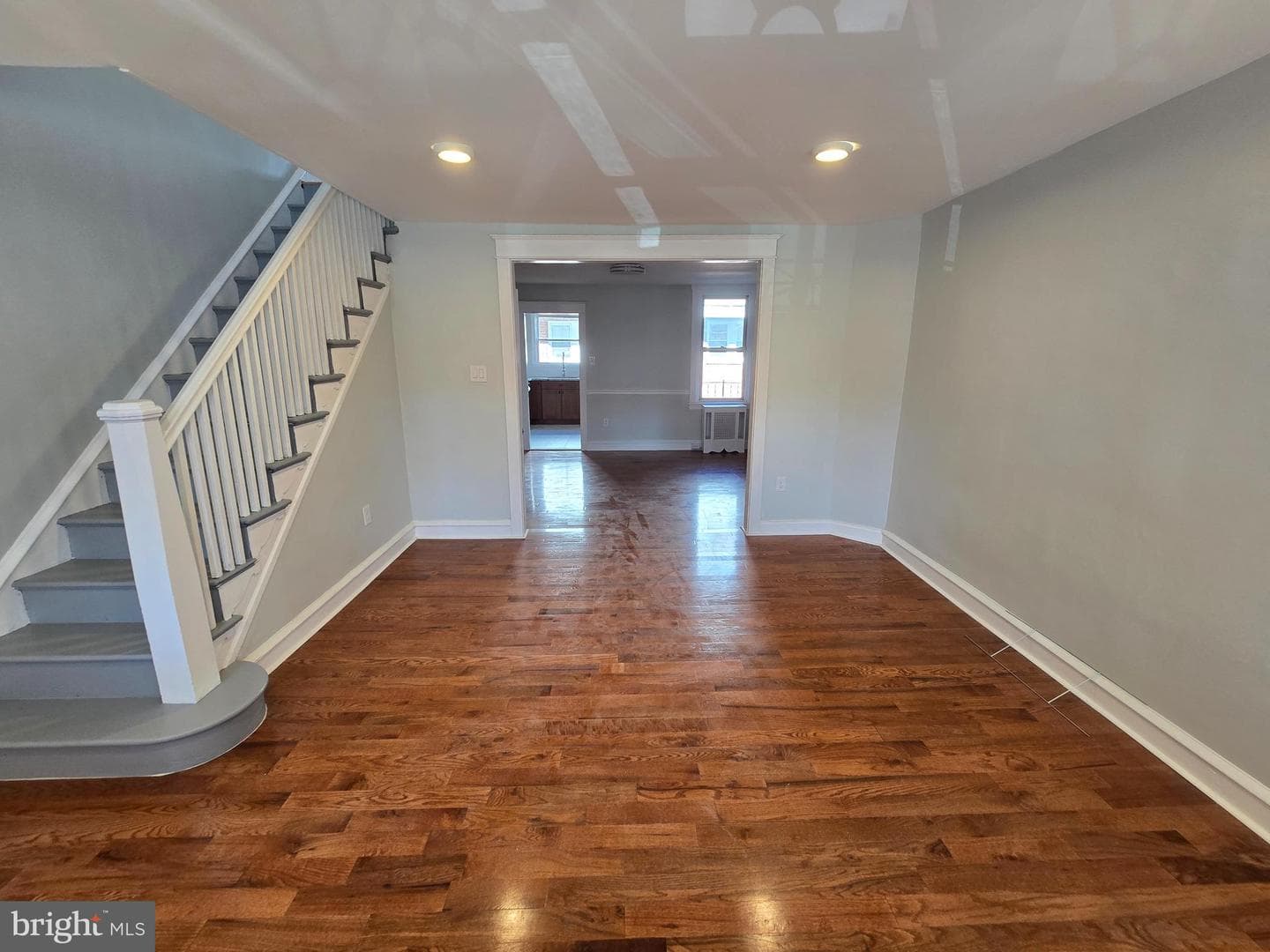 631 E Godfrey Avenue photo 5