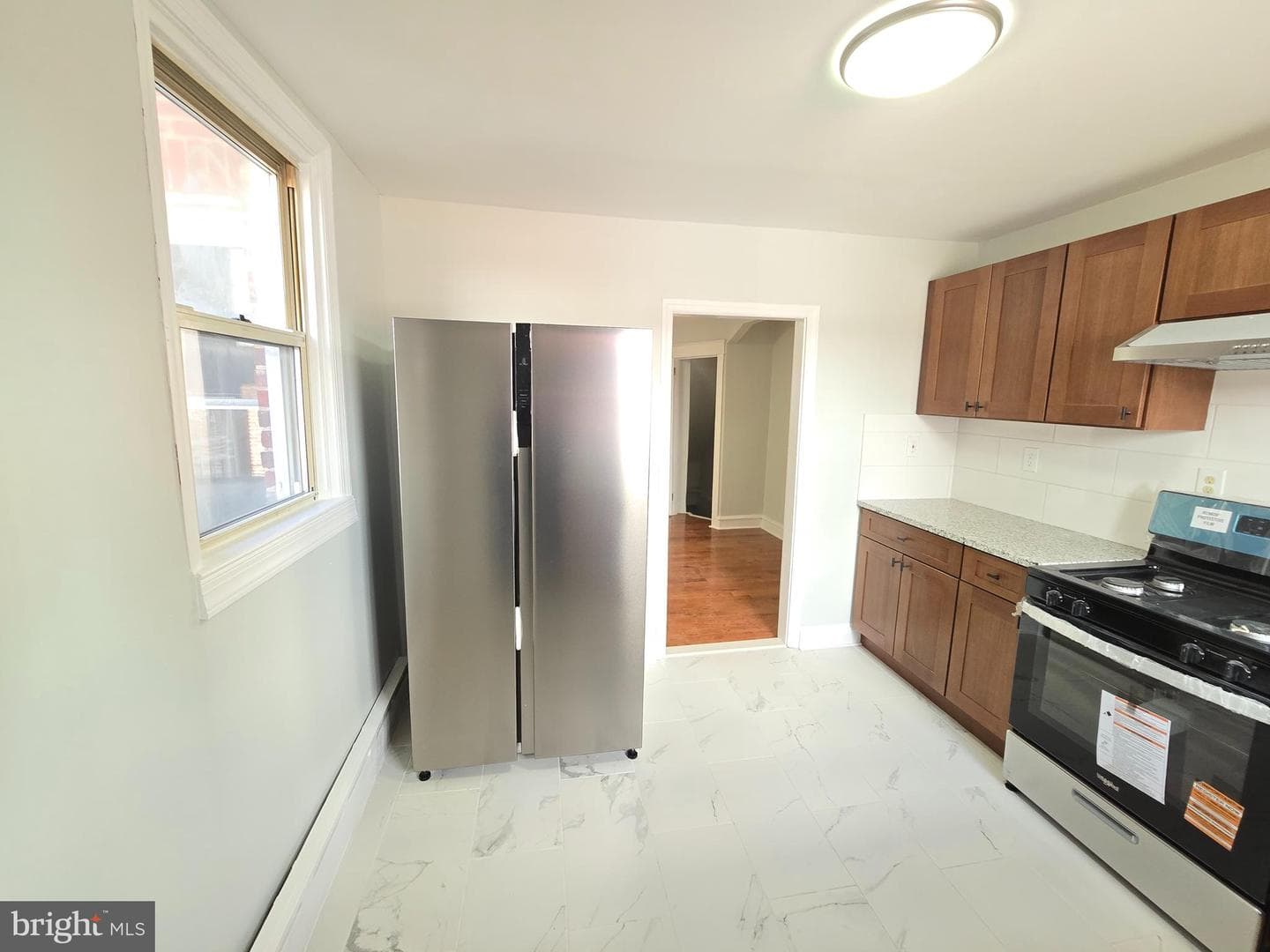 631 E Godfrey Avenue photo 8