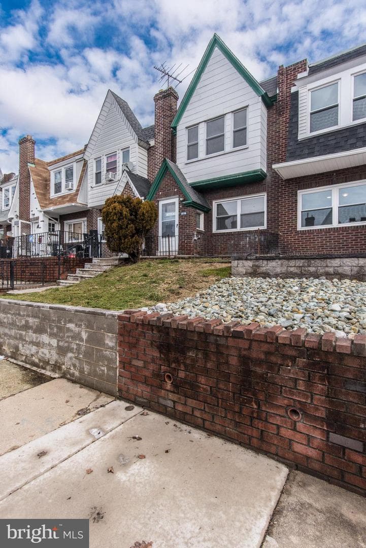 4311 Teesdale Street photo 4