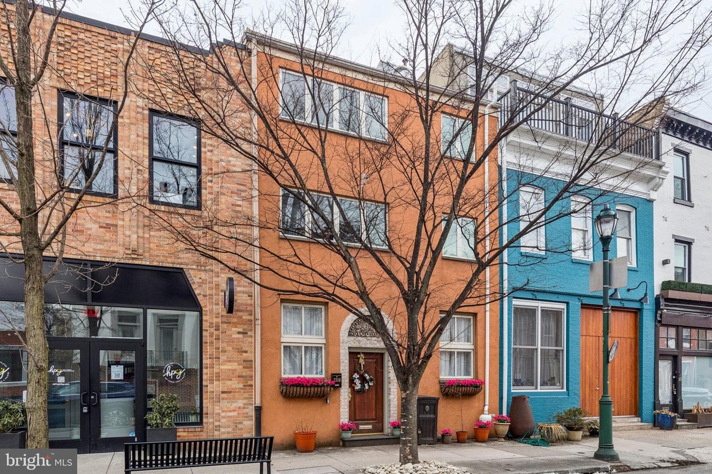 2310 South Street photo 2