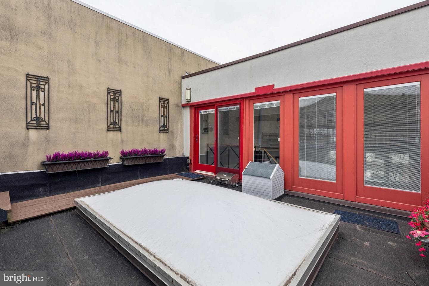 2310 South Street photo 44