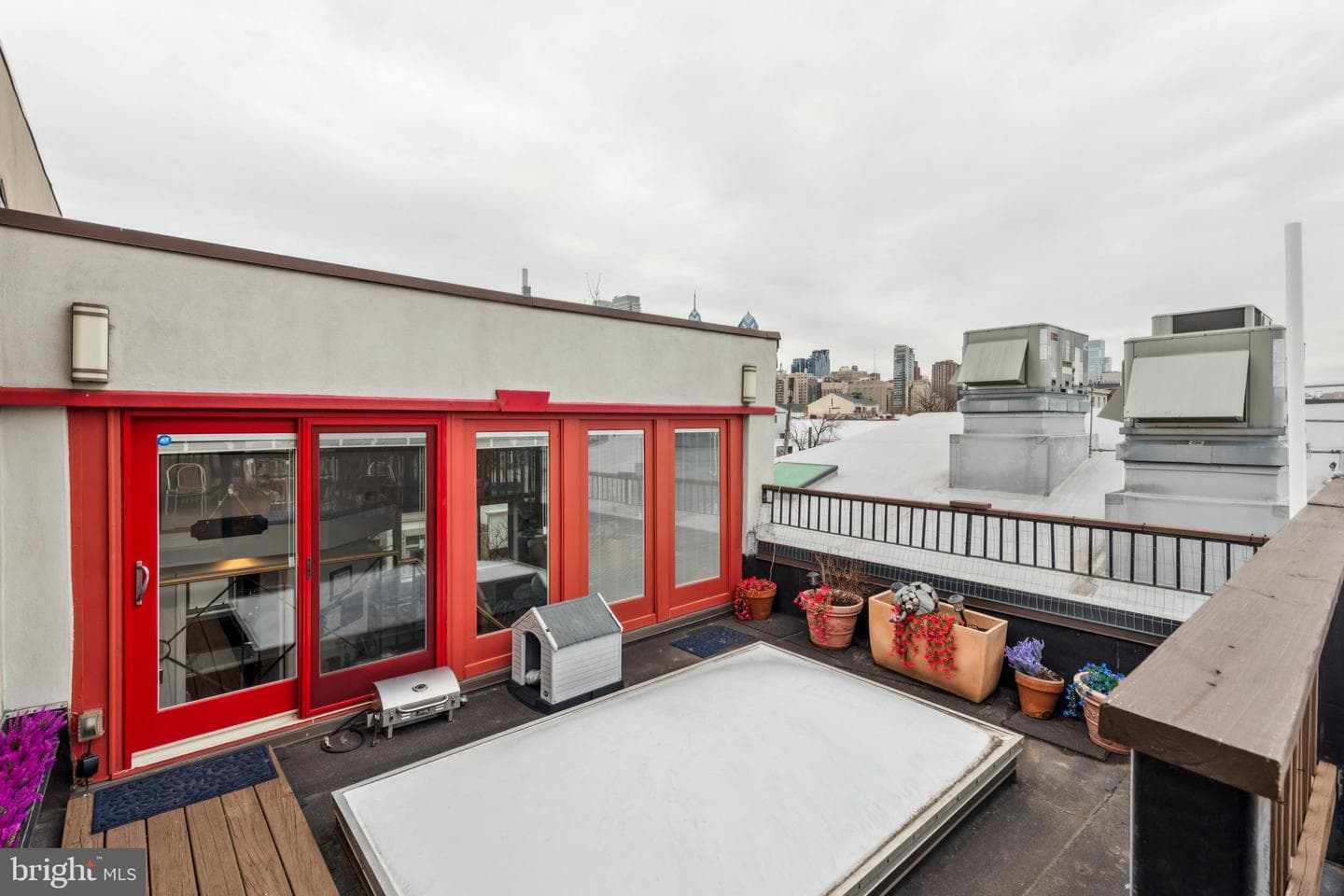 2310 South Street photo 47