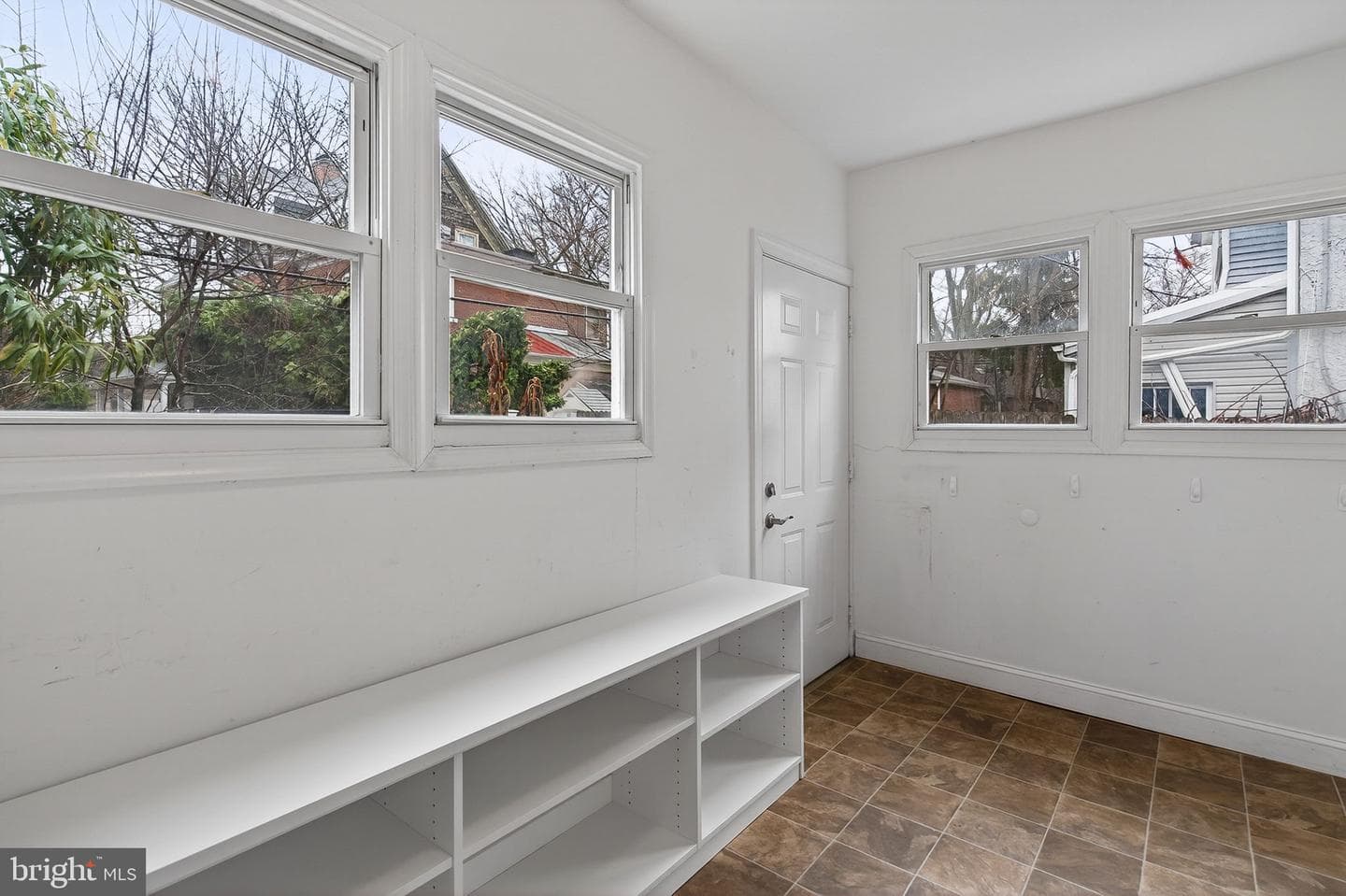5110 Newhall Street photo 20
