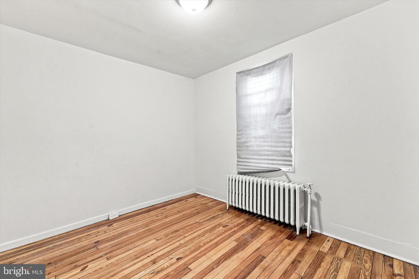 3833 Pennsgrove Street photo 9