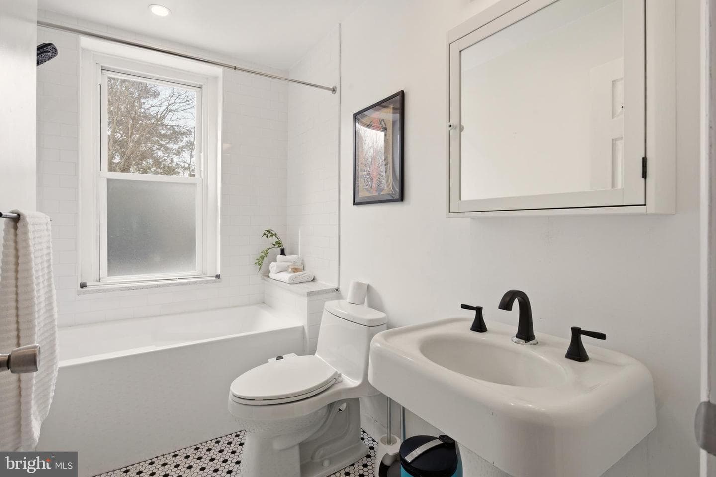 5824 Knox Street photo 10
