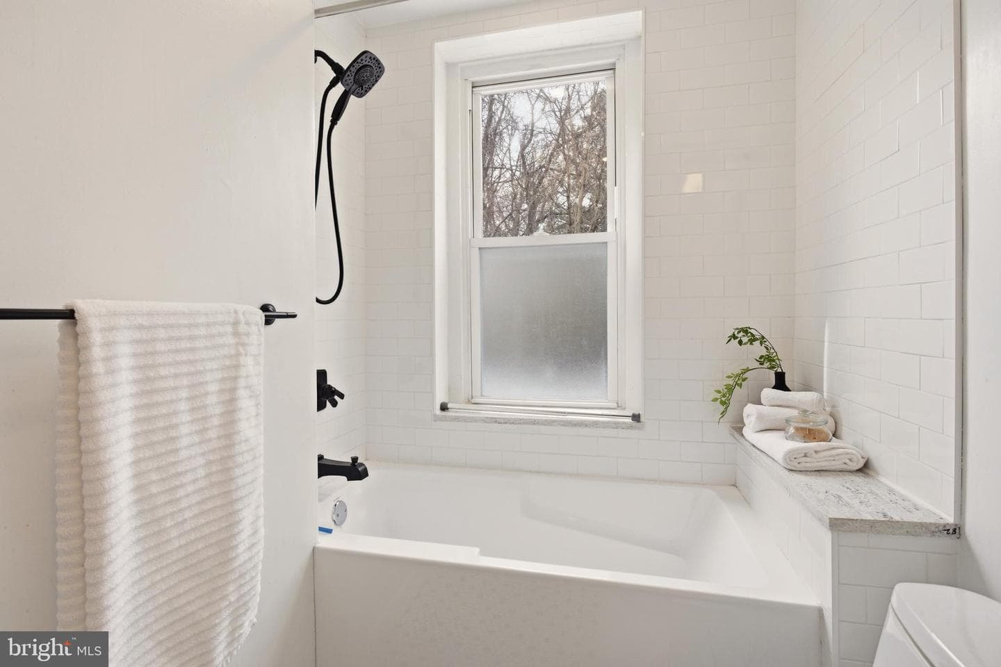 5824 Knox Street photo 11