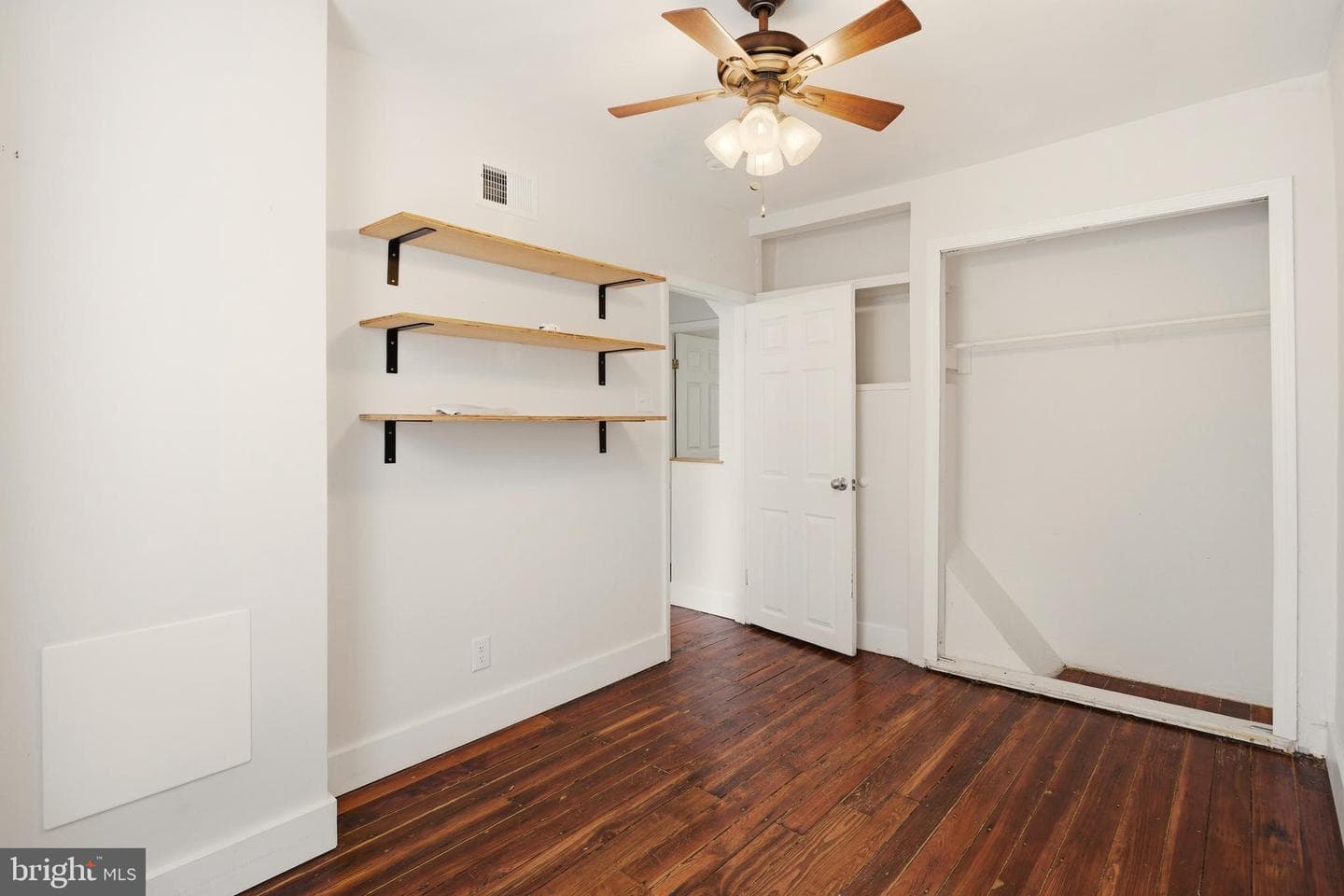 5824 Knox Street photo 13