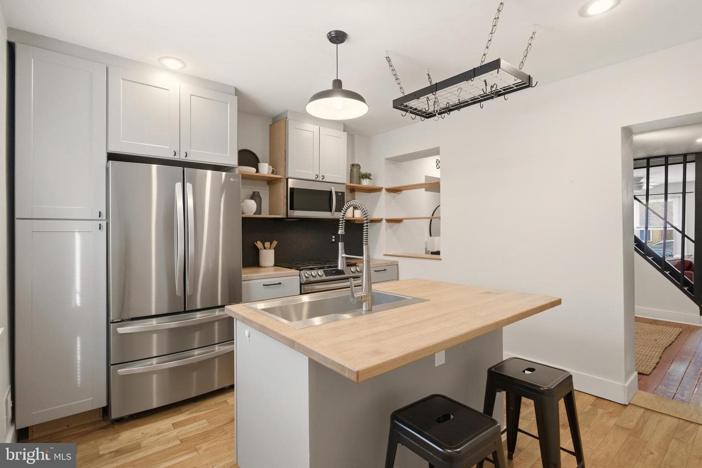 5824 Knox Street photo 6