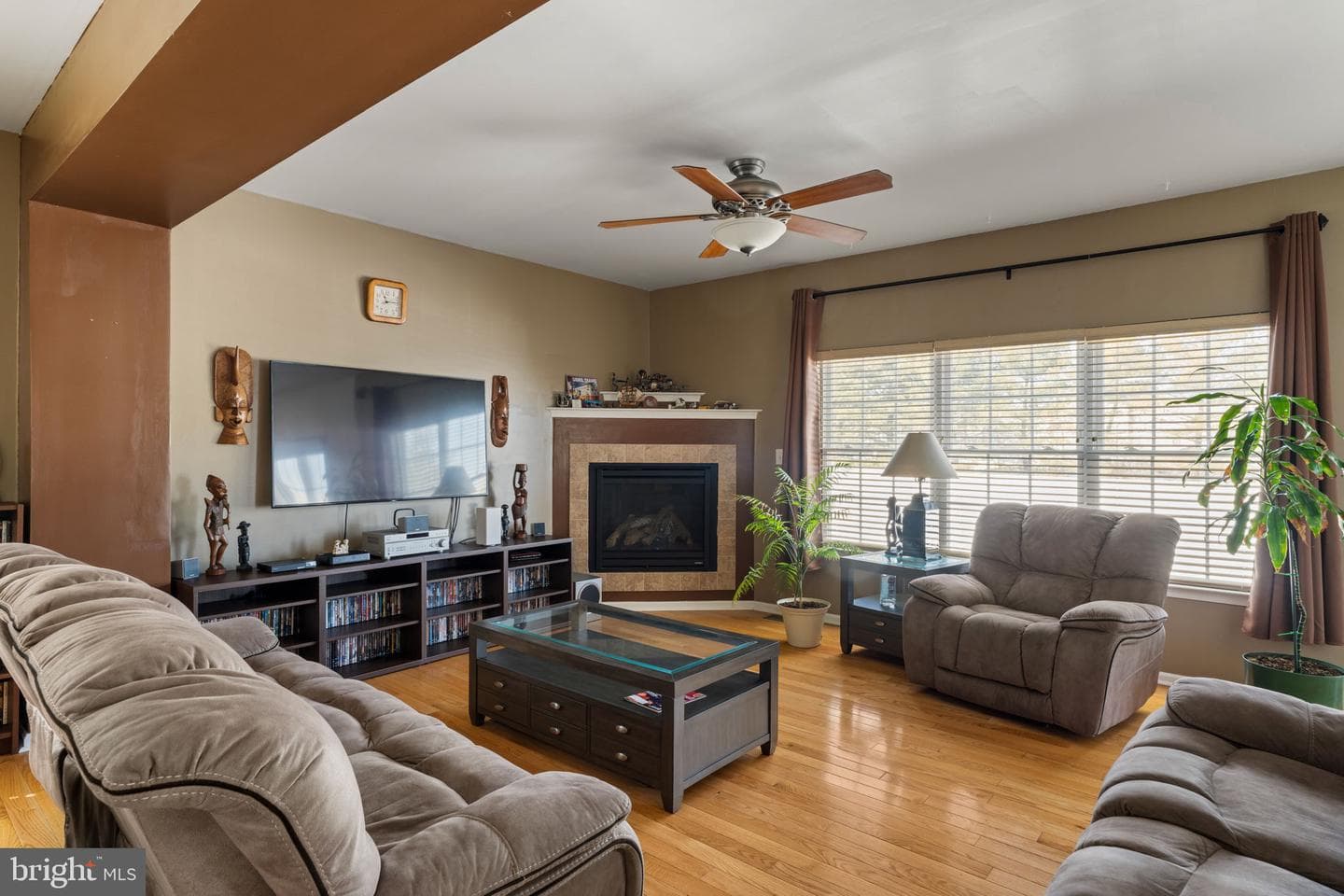 2719 Meyer Place photo 2