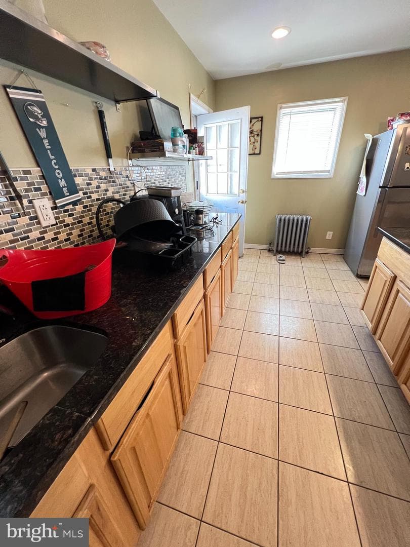 3403 Tyson Avenue photo 11
