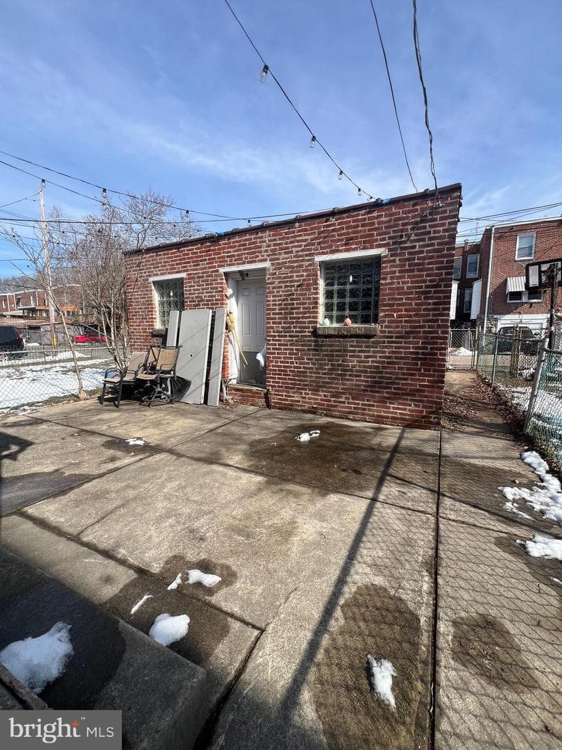 3403 Tyson Avenue photo 4