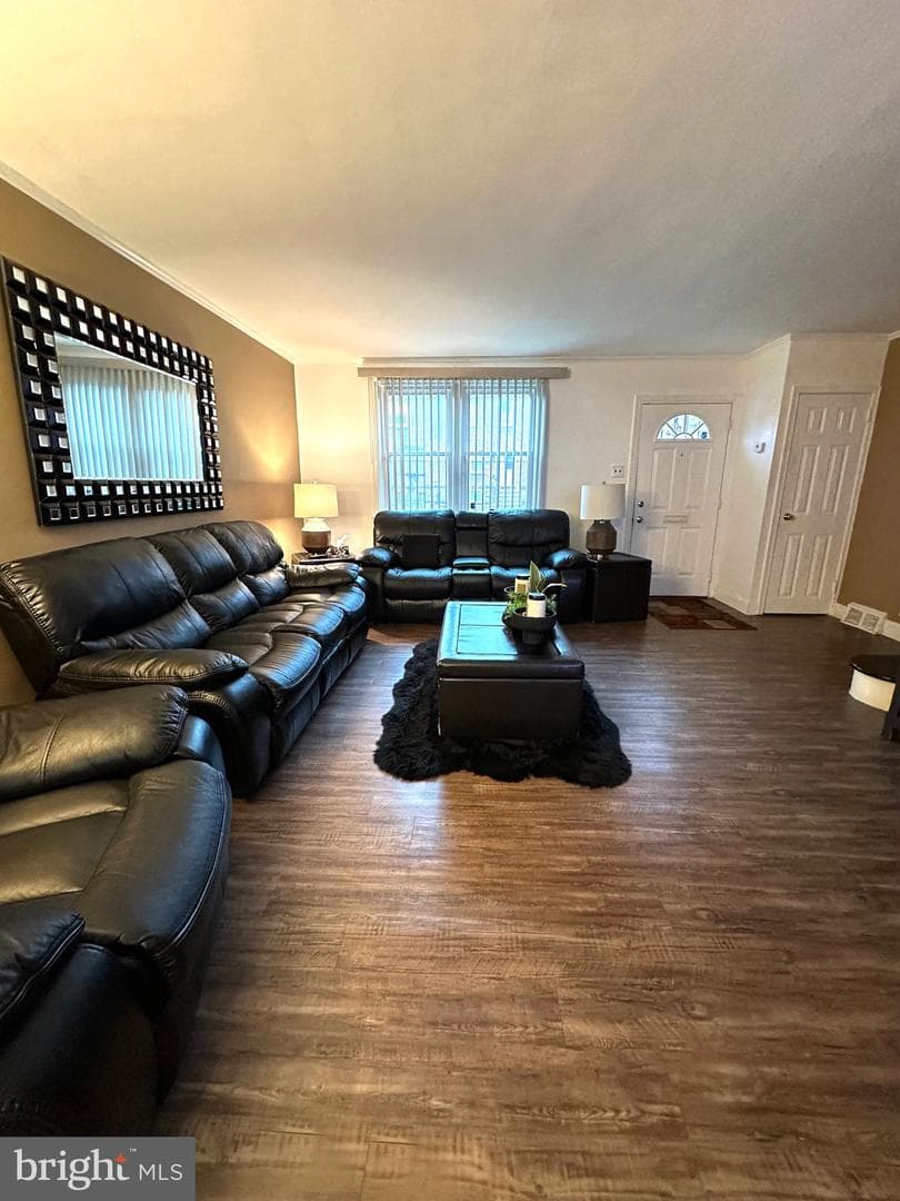 6626 Sylvester Street photo 2