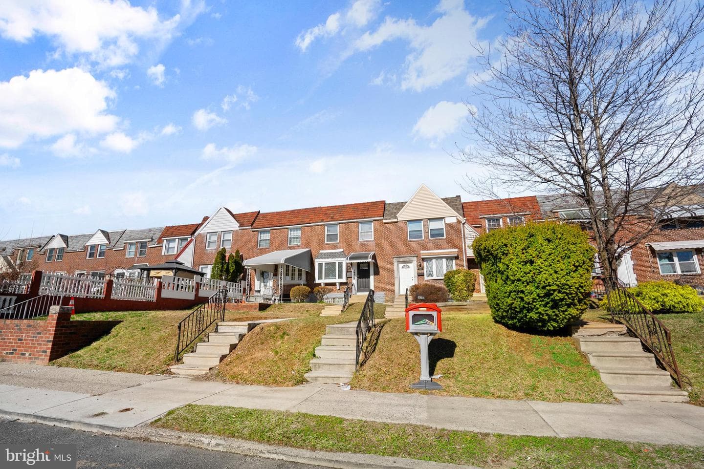 7823 Forrest Avenue photo 3