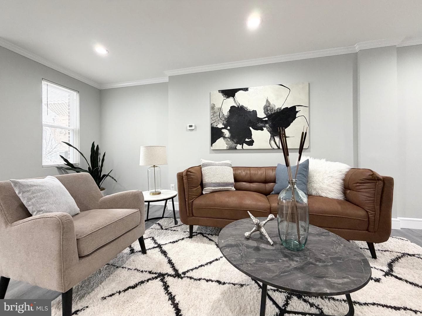 1813 Roselyn Street photo 10
