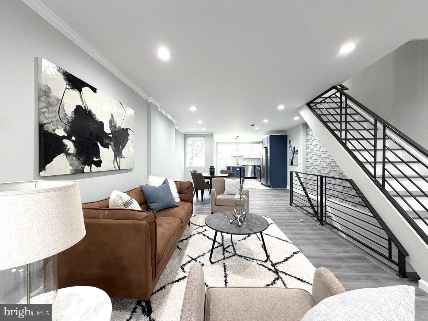 1813 Roselyn Street photo 13