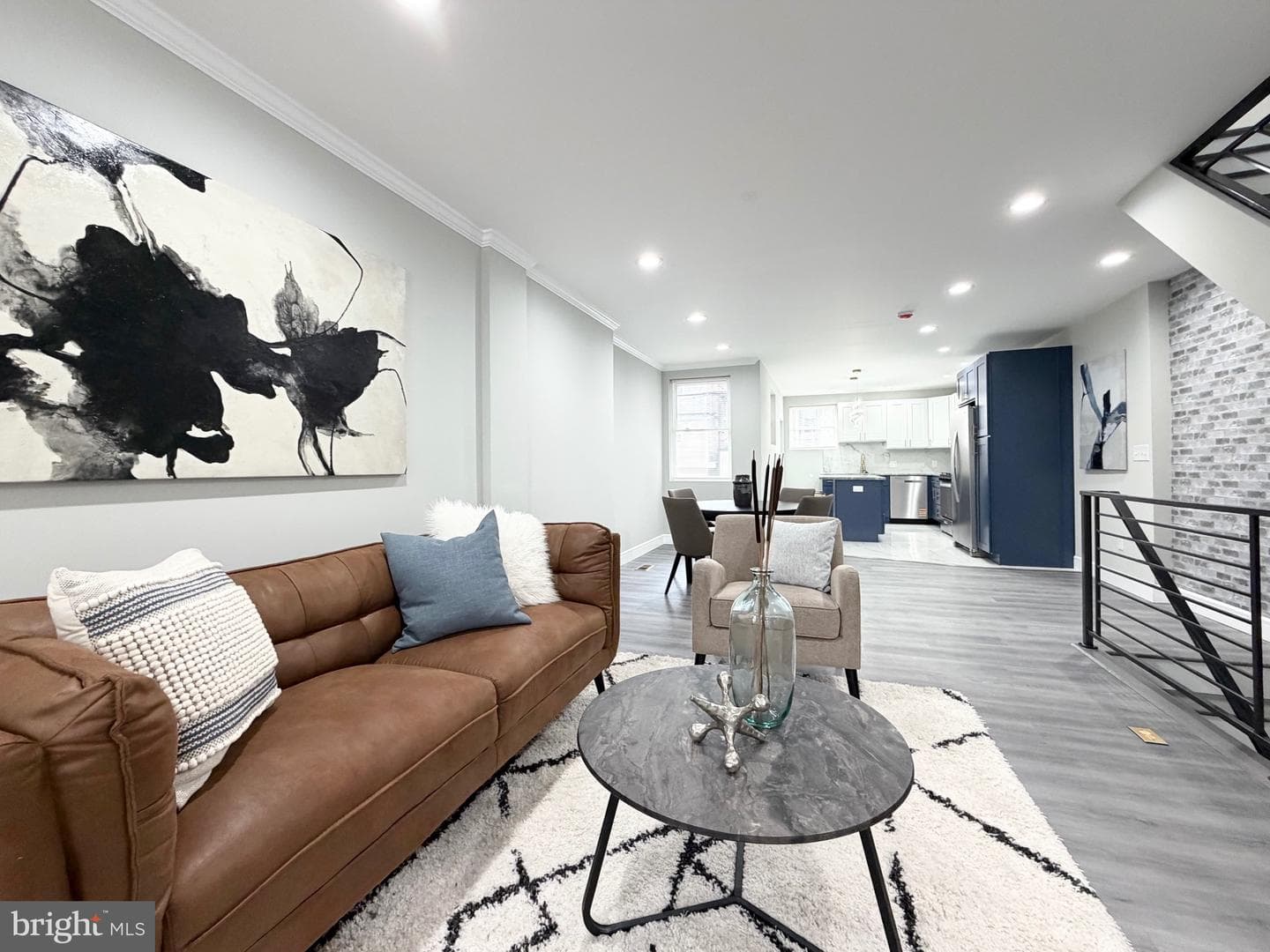 1813 Roselyn Street photo 14