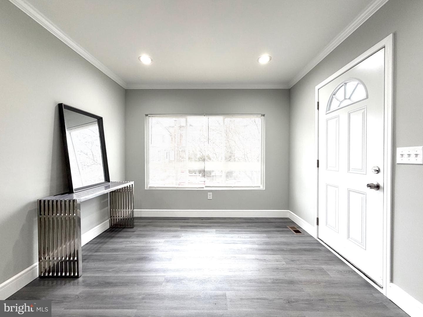 1813 Roselyn Street photo 5