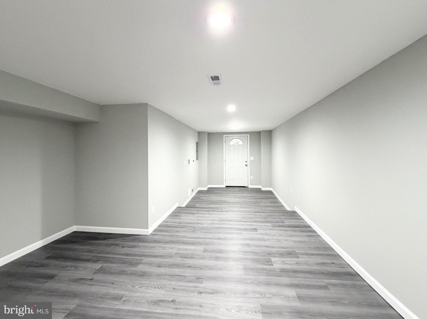 1813 Roselyn Street photo 65