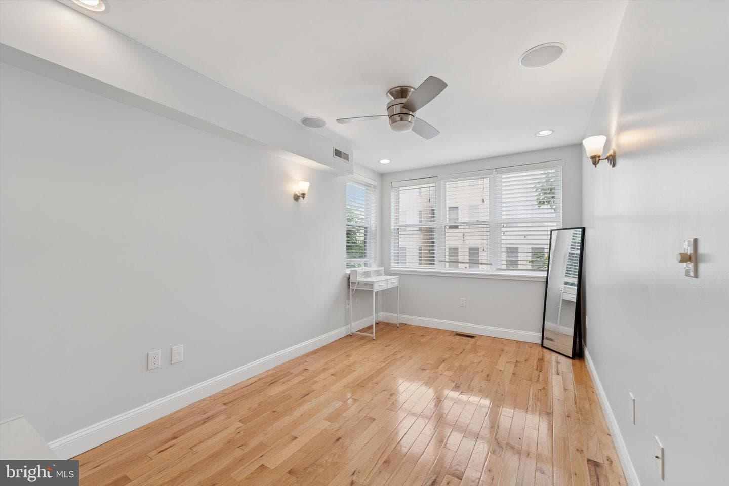 1825 N Willington Street photo 14