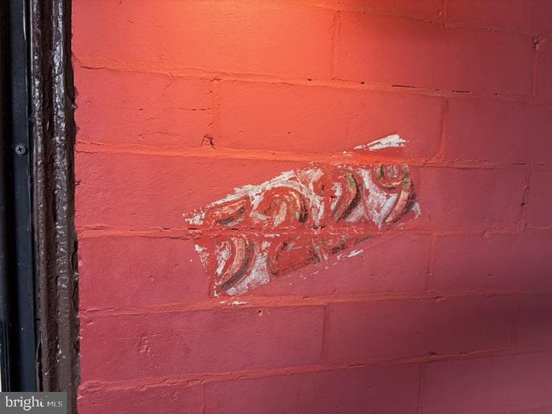 5229 Pulaski Avenue photo 3