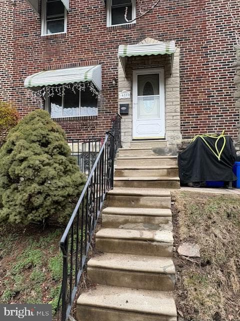 4333 Marple Street photo 2