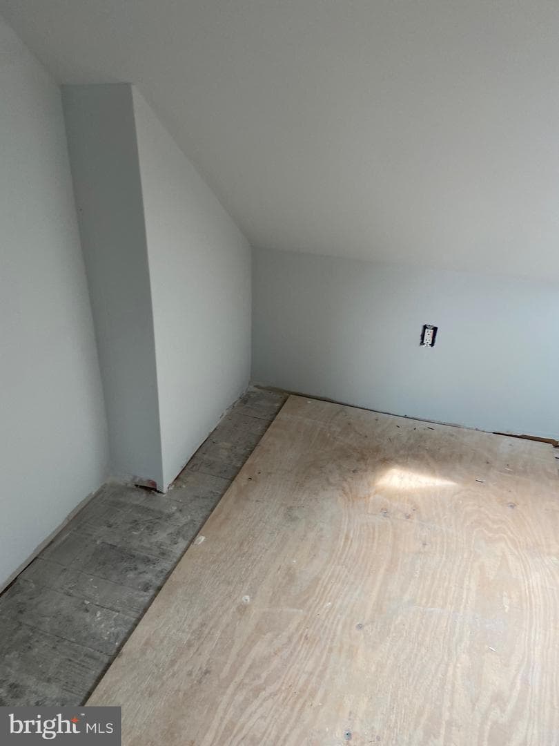4138 Orchard Street photo 17