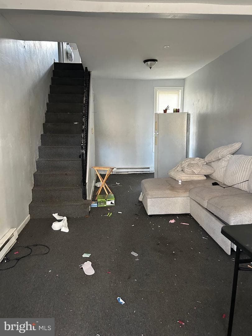 2072 E Clementine Street photo 2
