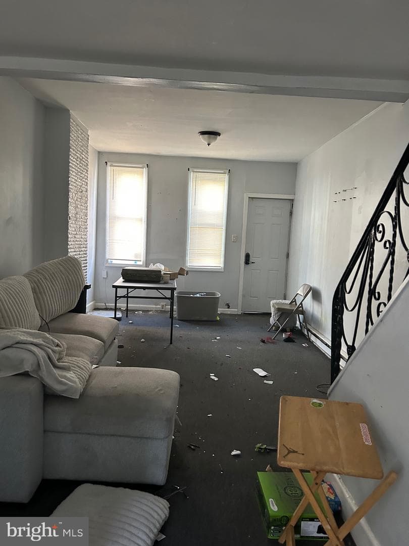 2072 E Clementine Street photo 4