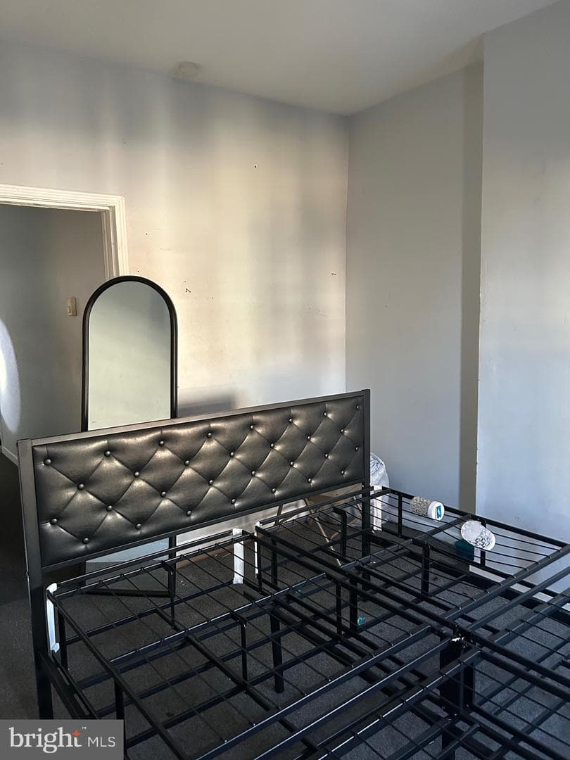 2072 E Clementine Street photo 9
