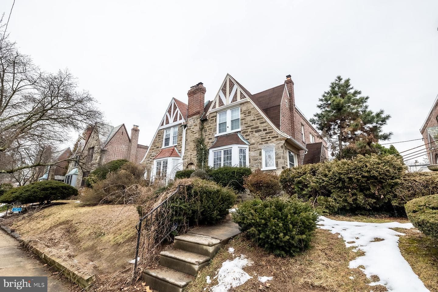 608 Wadsworth Avenue photo 2