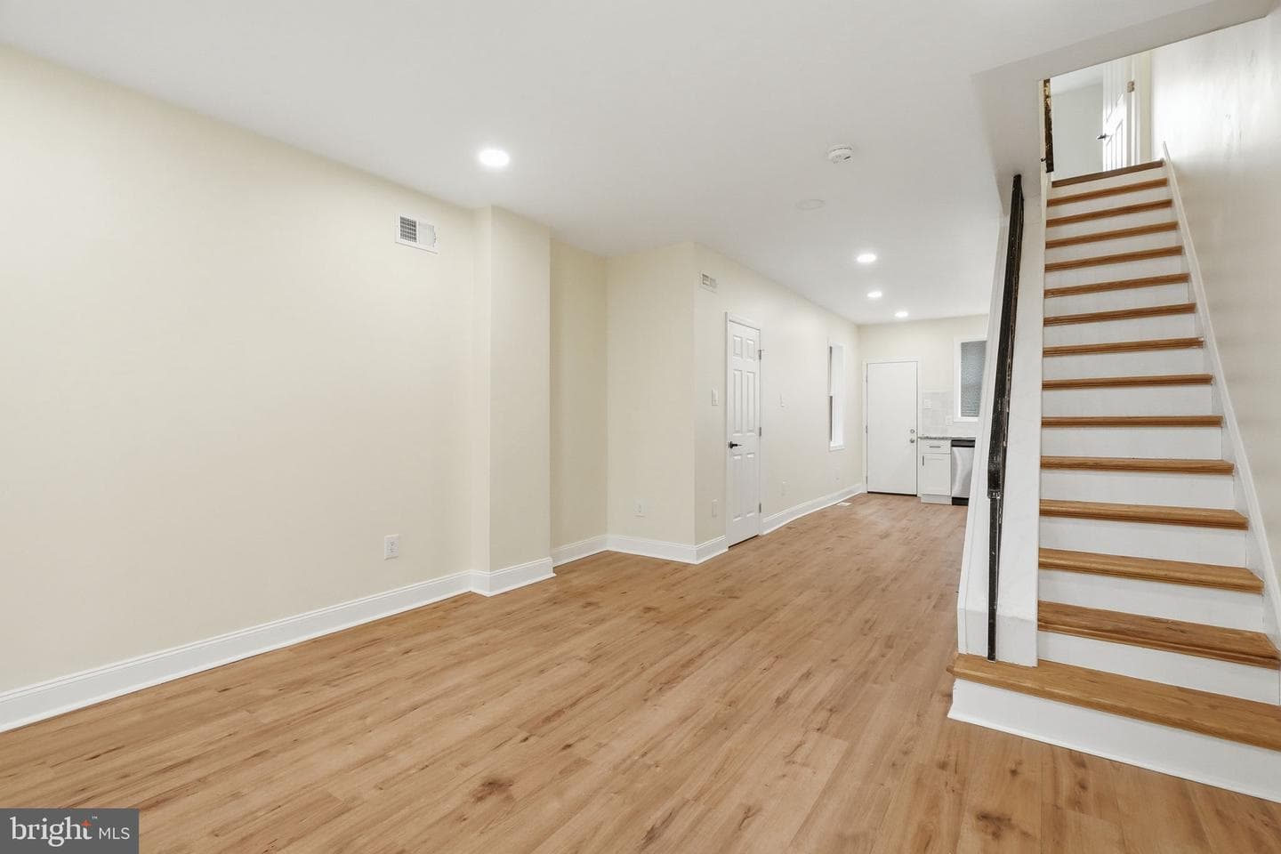 1441 S Marston Street photo 5