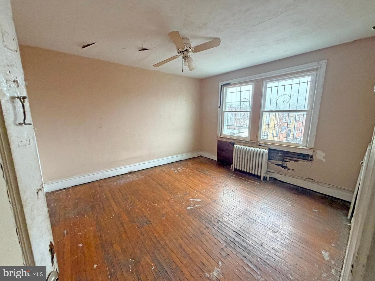 323 W Wingohocking Street photo 18