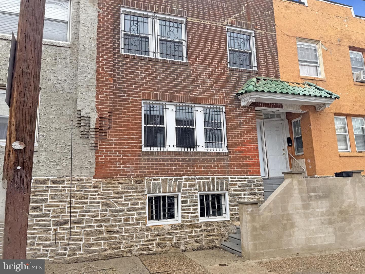 323 W Wingohocking Street photo 3