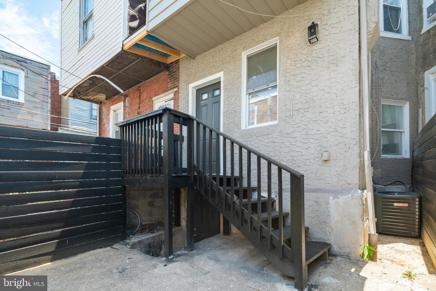 5513 Addison Street photo 21
