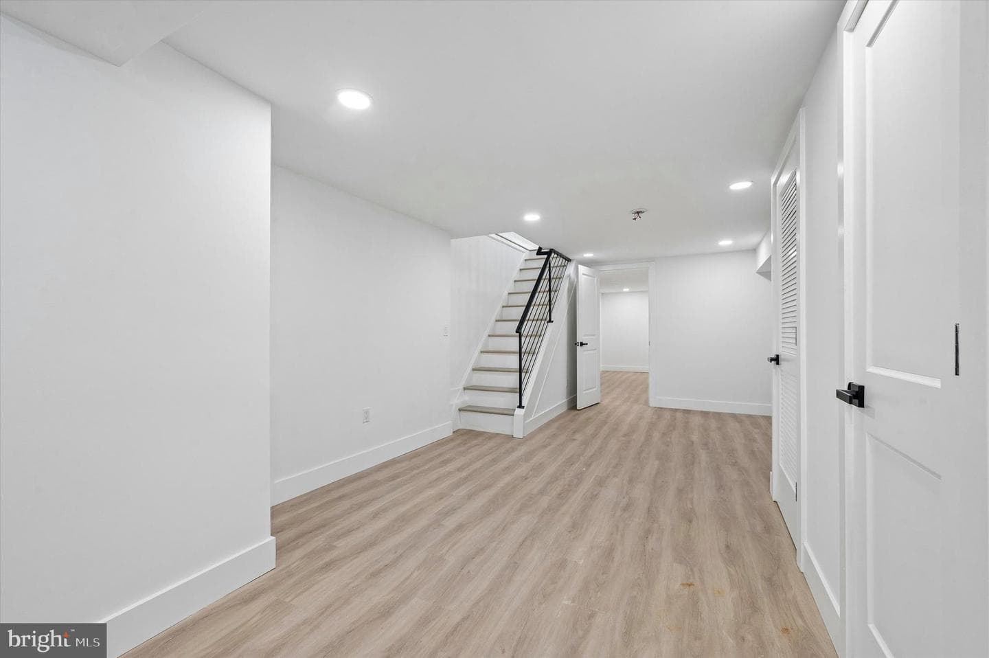 158 N Edgewood Street photo 13