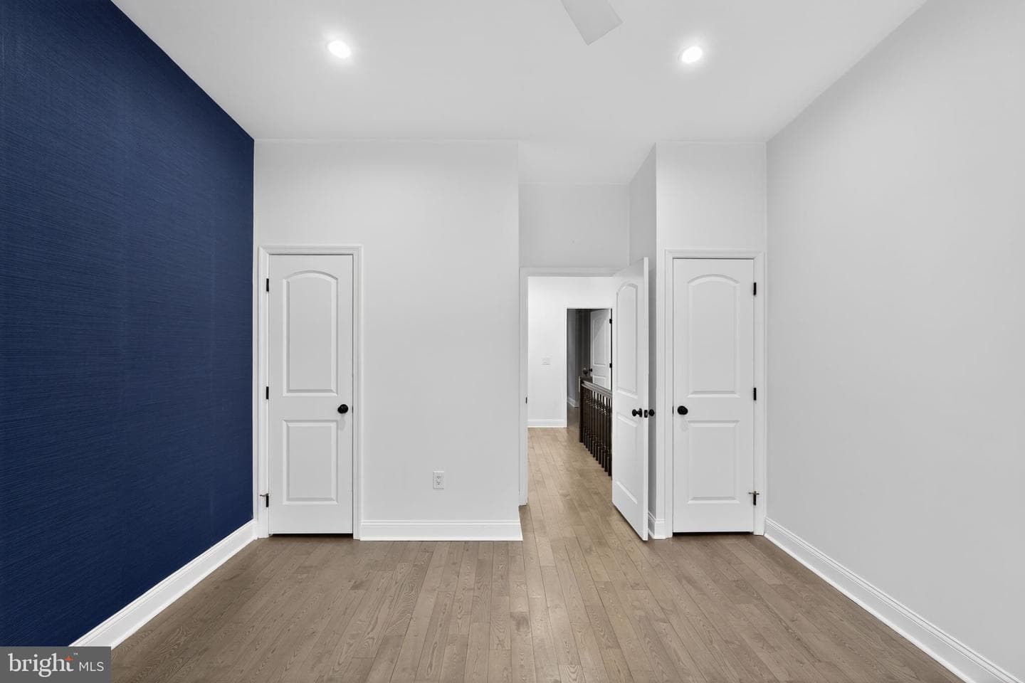 3040 Mercer Street photo 16