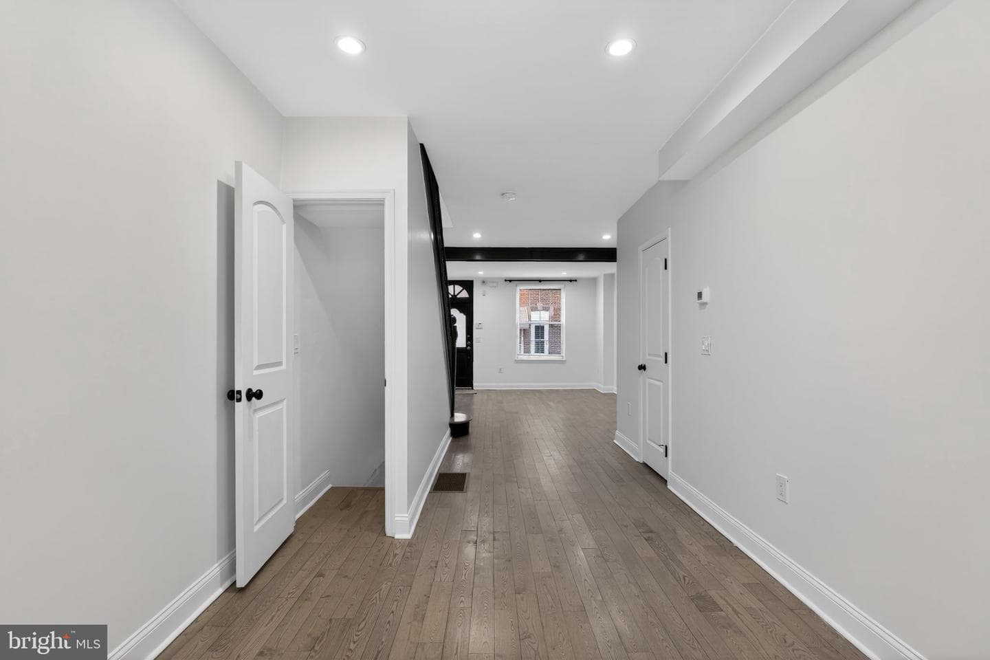 3040 Mercer Street photo 24