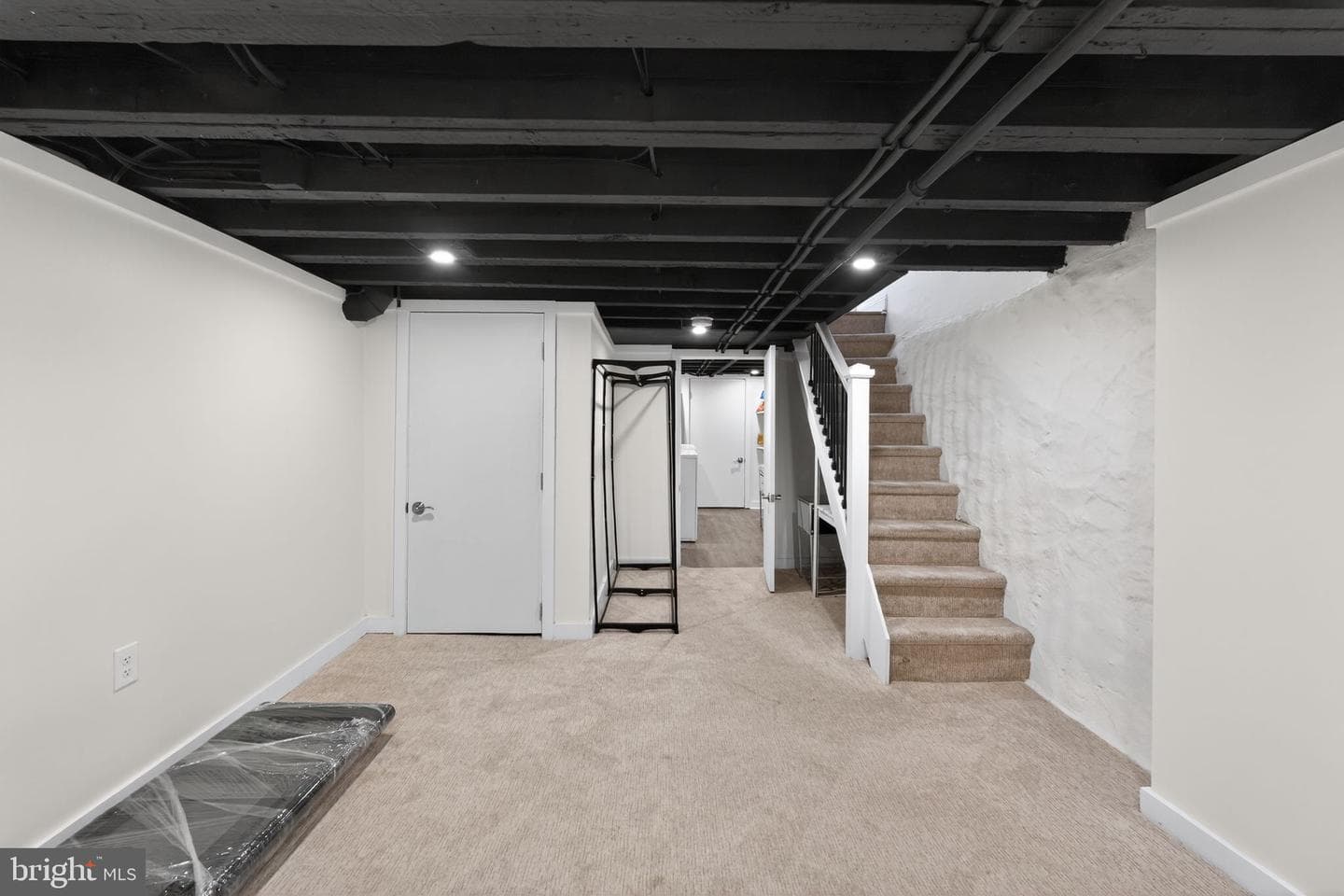 3040 Mercer Street photo 29