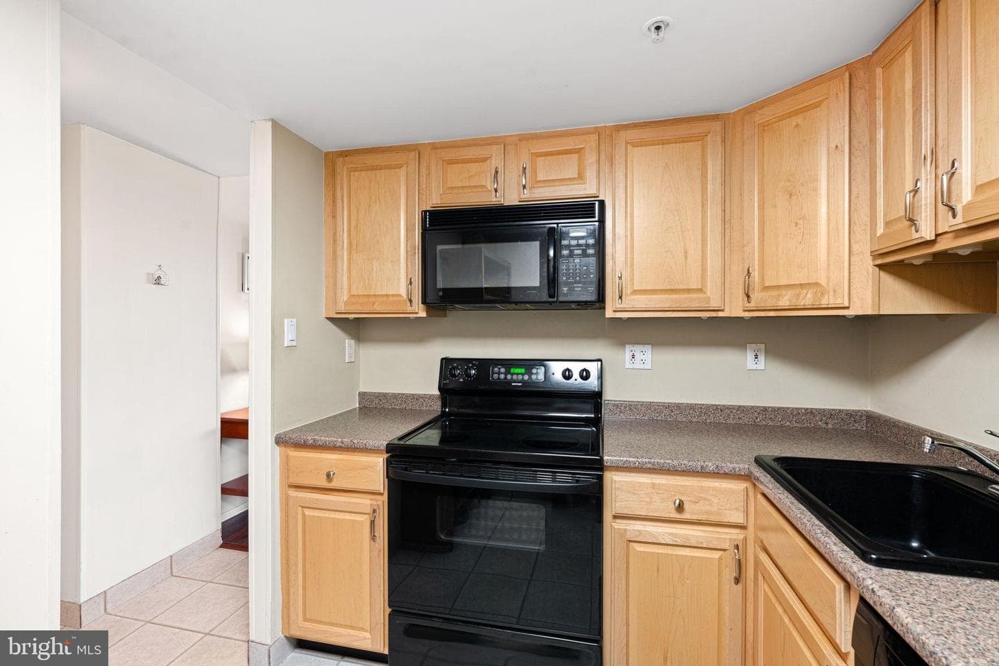 2001 Hamilton Street #723 photo 6