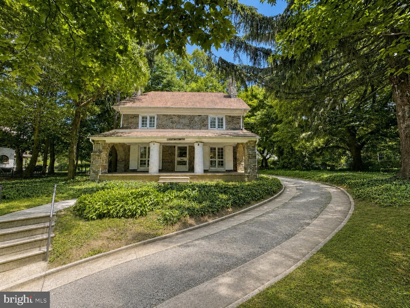 6711 Lincoln Drive, Philadelphia