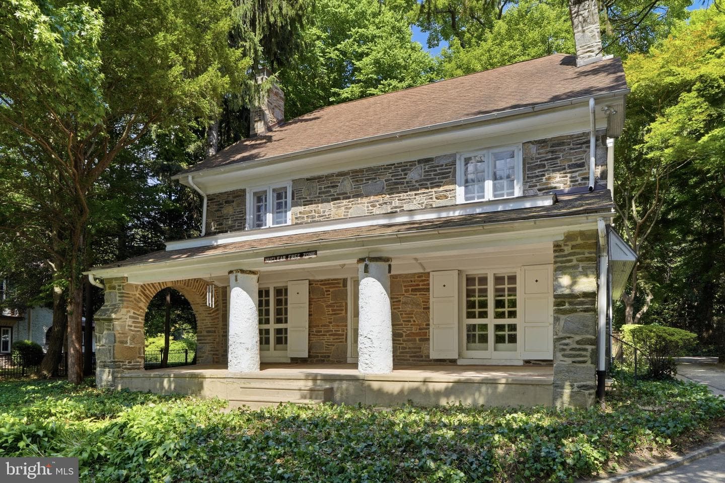 6711 Lincoln Drive, Philadelphia