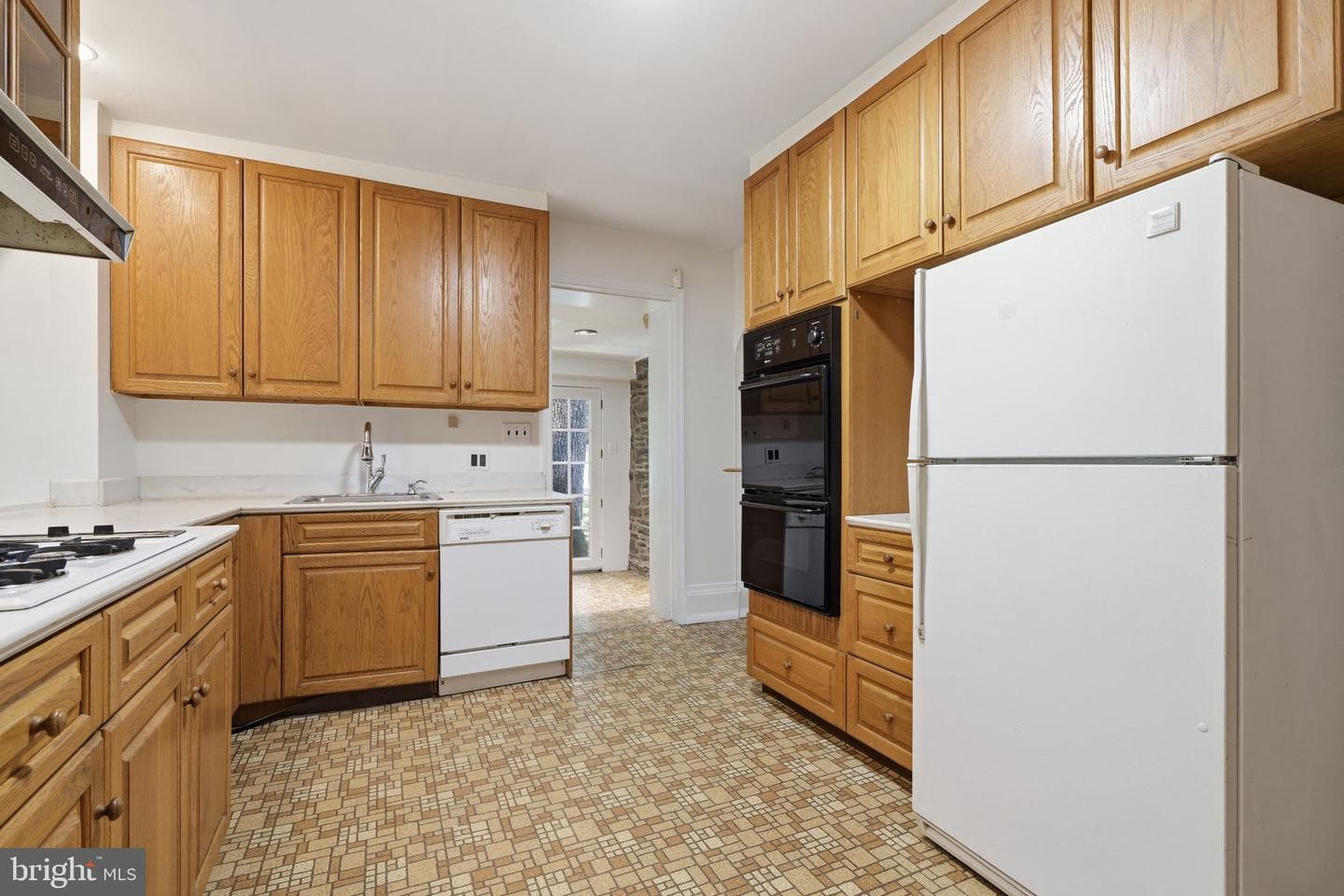 6711 Lincoln Drive photo 20